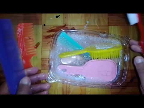 اسهل طريقة لتنظيف مشط الشعر والفرشاة اسهل طريقة لتنظيف مشط الشعر والفرشاة