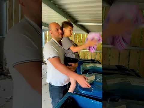 خلودة علم بنت مجنونة كيف تكب القمامة