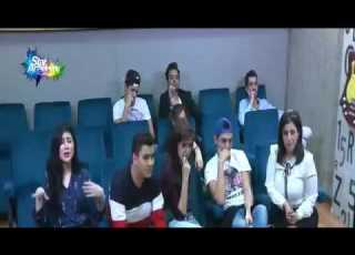 سهيلة بن لشهب تغني مقطع من أغنية مازال