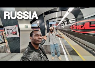  Russia Opens Stunning New Metro Stations Despite Western Sanctions
