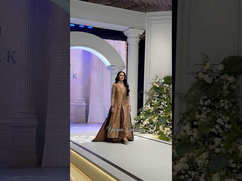 Sarah Khan Slays As Showstopper Along With Pal Pal Fame Boy Afusic Sarahkhan Sher Palpal Love