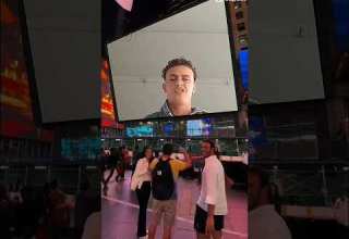 مع السلامه بابا بالسلامه ما تنساش سلمي على ماما خشي وشوفوه