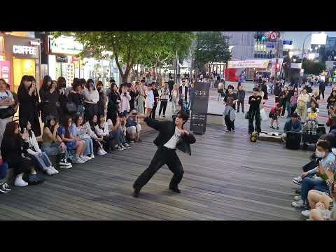 STREET ARTIST T EV LONG TIME NO SEE INTERACTIVE SINCHON BUSKING 240428