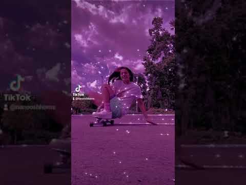 عايشة سني وبغني وبحب الحياة