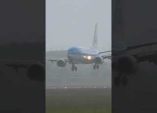  Landing During Storm Storm Weather Aviation