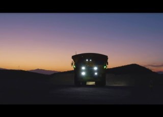  Komatsu Brand Video