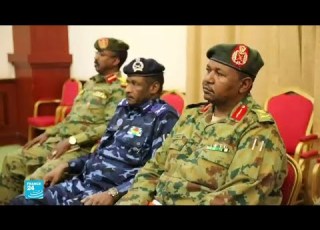 اعتقال شقيقي الرئيس السوداني السابق عمر البشير