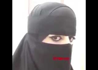  منقبه تكشف عن وجهها جمال عجيب