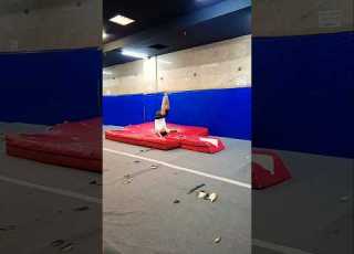 با گردن فرود اومدم پارکور ورزش سابسکرایب Parkour Sports آموزش