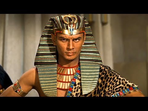 قصة النبى موسى عليه السلام مع فرعون مشهد تخيلي رآائع جدا بصوت الشيخ عبدالله الموسى للعبرة