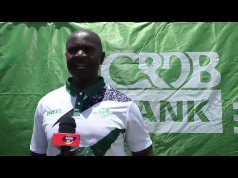 CRDB WATOA ZAWADI KWA VIKUNDI VINAVYOREJESHA VIZURI MIKOPO SISI TUNATHAMANI MWANAMKE KATIKA KAZI