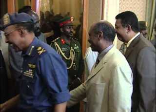 اسامة عباس قناة ابوظبي تشكيل حكومة الوحدة الوطنية بالسودان تقارير من السودان