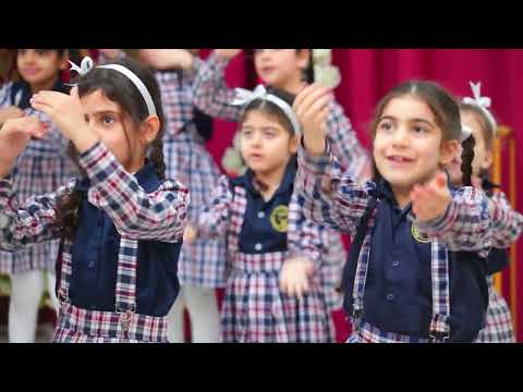 يد تعطي و يد تبني