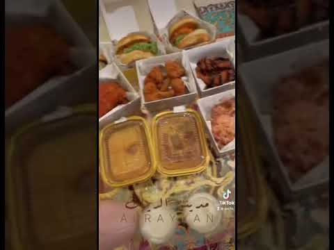 قطرية ومتوهقة شنو تطلبين عشاء او غداء مالكم الى هي المطعم روعه تابعوني