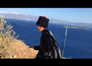 ОЙСЯ ТЫ ОЙСЯ потрясающая фланкировка шашкой казачья лезгинка НА ГОРЕ СТОЯЛ КАЗАК