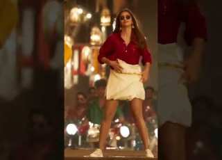 Pooja Lungi Dance Yentammasong Song Pooja Poojahegde Dance Shorts