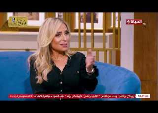 ريم البارودي ترد بطريقة مفاجئة على عزاء أحمد سعد لها بعد وفاة والدها