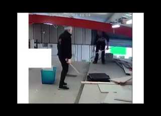 CARPENTIERE ALLE PRIME ARMI QUELLO CHE COMBINA E TUTTO DA RIDERE