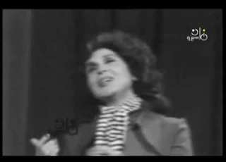 كامل الاوصاف غناء نور الهدي بدون موسيقي فيديو نادر جدا