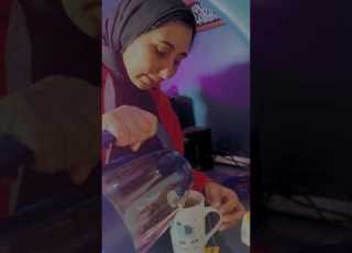 يا طيب بس متشرس يا ضحكة بريئة بتقرب بلاش عيني تكون ملجأ تقرب منها ثم تبيع الغدر الشخصية التجنبية