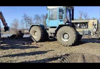 Бобри в шоці Розтягуємо трактором ХТЗ Т 150 загату Екскаватор CASE 580 SV робить вітер 