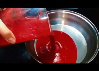 الذ صوص فراولة لحشو وتزين التورت والحلويات بطريقتين احلى من بعض فى دقايق
