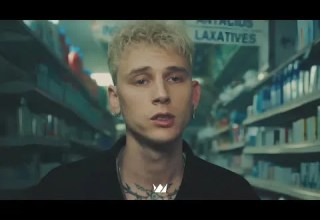 Machine Gun Kelly Missed Calls Ft Juice WRLD The Kid LAROI Tranquille Music Video 