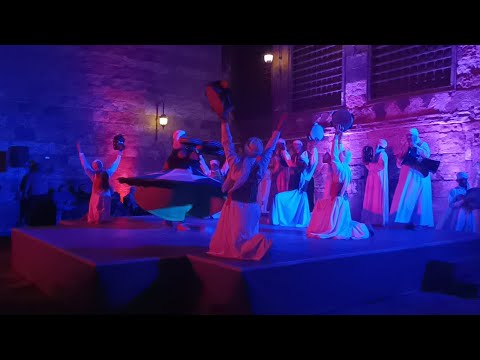 جوله فى شارع المعز لدين الله الفاطمي حضرنا حفله في قصر الغورى ونهينا اليوم بي لقاء تلفزيوني