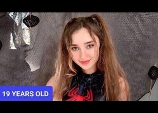  أفضل 10 ممثلات أفلام ة ممثلات حب بريطانيات شابات لا يمكنك تفويتهن مذهلات