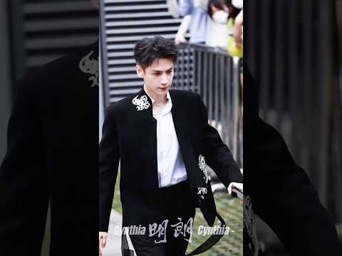 Luo Yunxi 罗云熙 唐俪辞 Tang Lici Whispers Of Fate Shui Long Yin 水龙吟 Qi Si Zhe 齐思哲 The Truth Within 剥茧 Luo Yunxi 罗云熙 唐俪辞 Tang Lici Whispers Of Fate Shui Long Yin 水龙吟 Qi Si Zhe 齐思哲 The Truth Within 剥茧