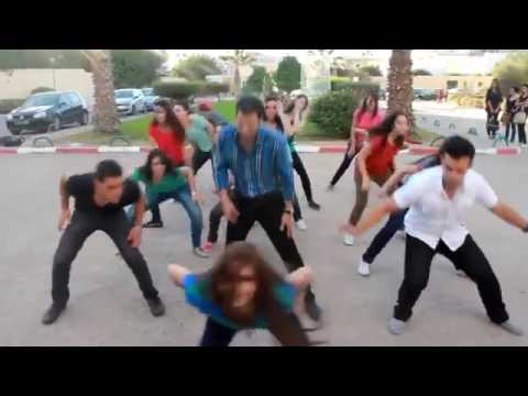 HD روعة رقص طالبات كلية الطب تونس