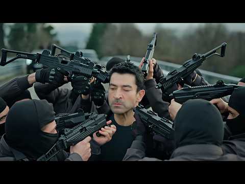 دكتور أهله كلهم مجرمين ومافيا بيسافر بلد أجنبيه يشتغل فيها لكن لما بيرجع بيتورط فى مشاكلهم