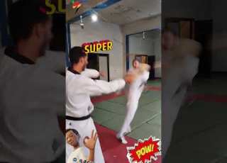 تير خشب تايكواندو Taekwondo 태권도 Teakwondolifestyle Taekwondotraining Kick Kukkiwon Korea Kids