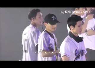  EXO 엑소 Cute Mistake On Live Stage Compilation