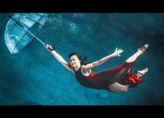  I Tried An UNDERWATER Photoshoot