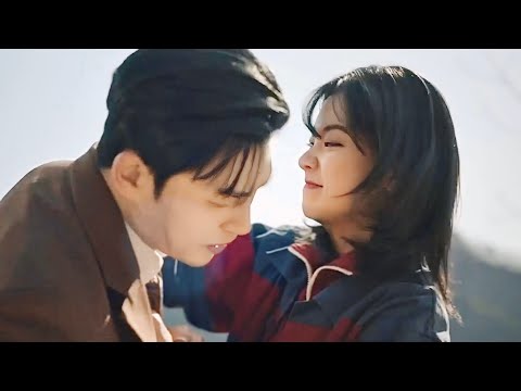 بنت فقيره ابوها وامها بيتقتــلو من اخطر عصابه في كوريا فابتقرر تنتقم وتطارد العصابه دي لكن