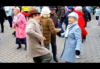 А СТАРЫЙ КОНЬ НЕ ПОРТИТ БОРОЗДЫ ТАНЦЫ ГОМЕЛЬ