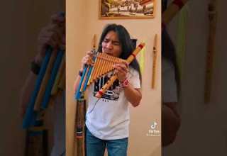 رجل صيني يعزف اغنية ديسباسيتو و الله كيوت