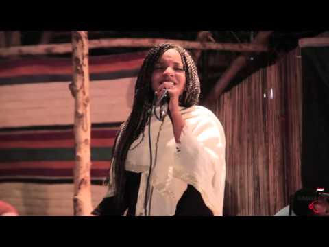 أمنه حيدر كلما سألت عليك الجمعة في شمبات 30 تابين الحوت Sudan Cafe