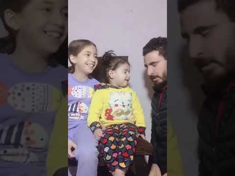 ايسل وهي صغيره جبنه بقوطه Shorts