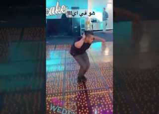  لما تروح فرح وتقول لي صاحبك انا هسقف بس Shorts