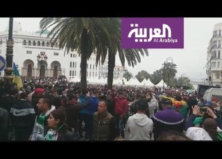 المرأة الجزائرية حضور قوي في التظاهرات