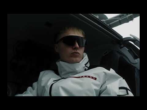 Isac Elliot Vanhasta Uuteen Official Music Video