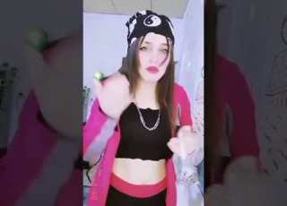  ايناس طلايب يمكن نايمة بصفة تابعنا و شاهدنا زين