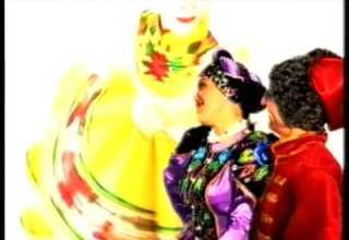 Я чернява гарна кучерява