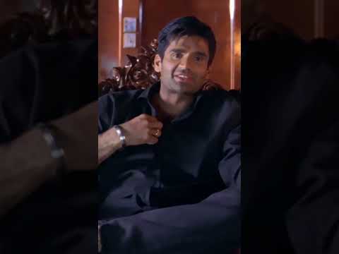 Aap Shayad Meri Chappal Dekh Rahe Hai