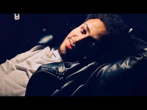 Eyu Tsega Kemani Ga Lawedadirishi ከማን ጋ ላወዳድርሽ New Ethiopian Music 2025 Official Video