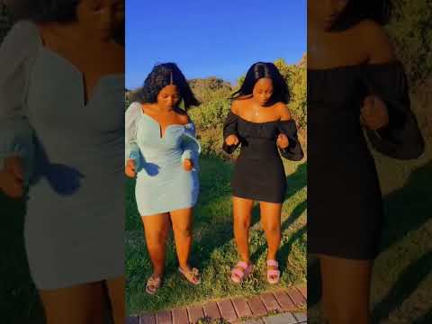 Kabila Zenye Wasichana Warembo Kabisa Shorts