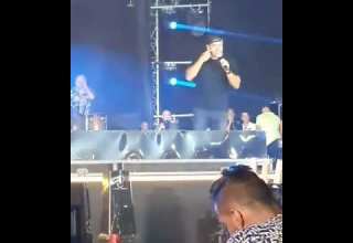 ب تهز ر عمرو دياب