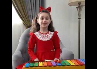 آموزش بلز با پارمیس ۶ ساله